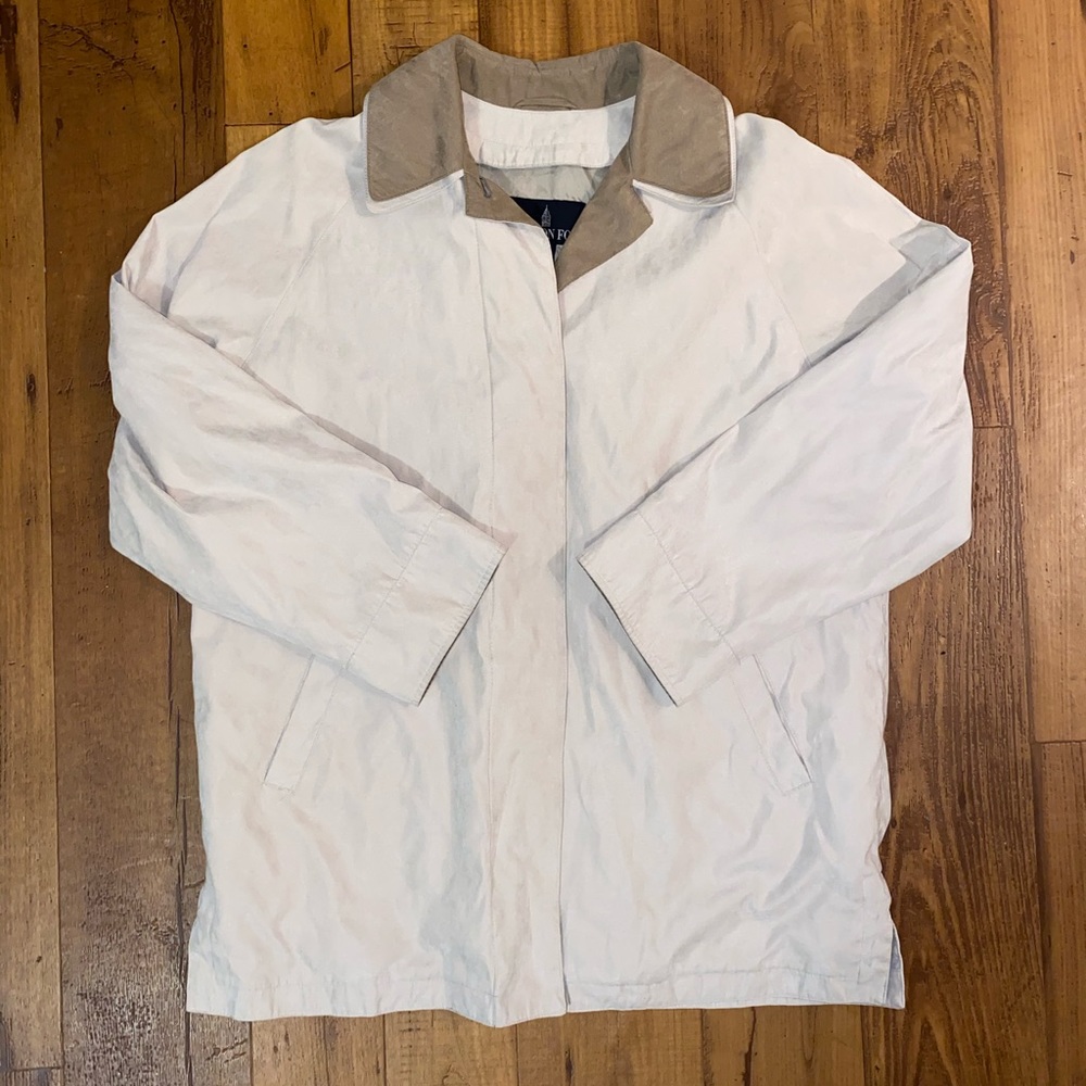 Women’s L Petite London Fog Trench